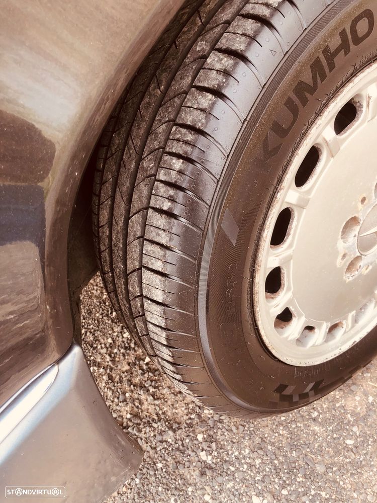 Mercedes-Benz E 250 - 2