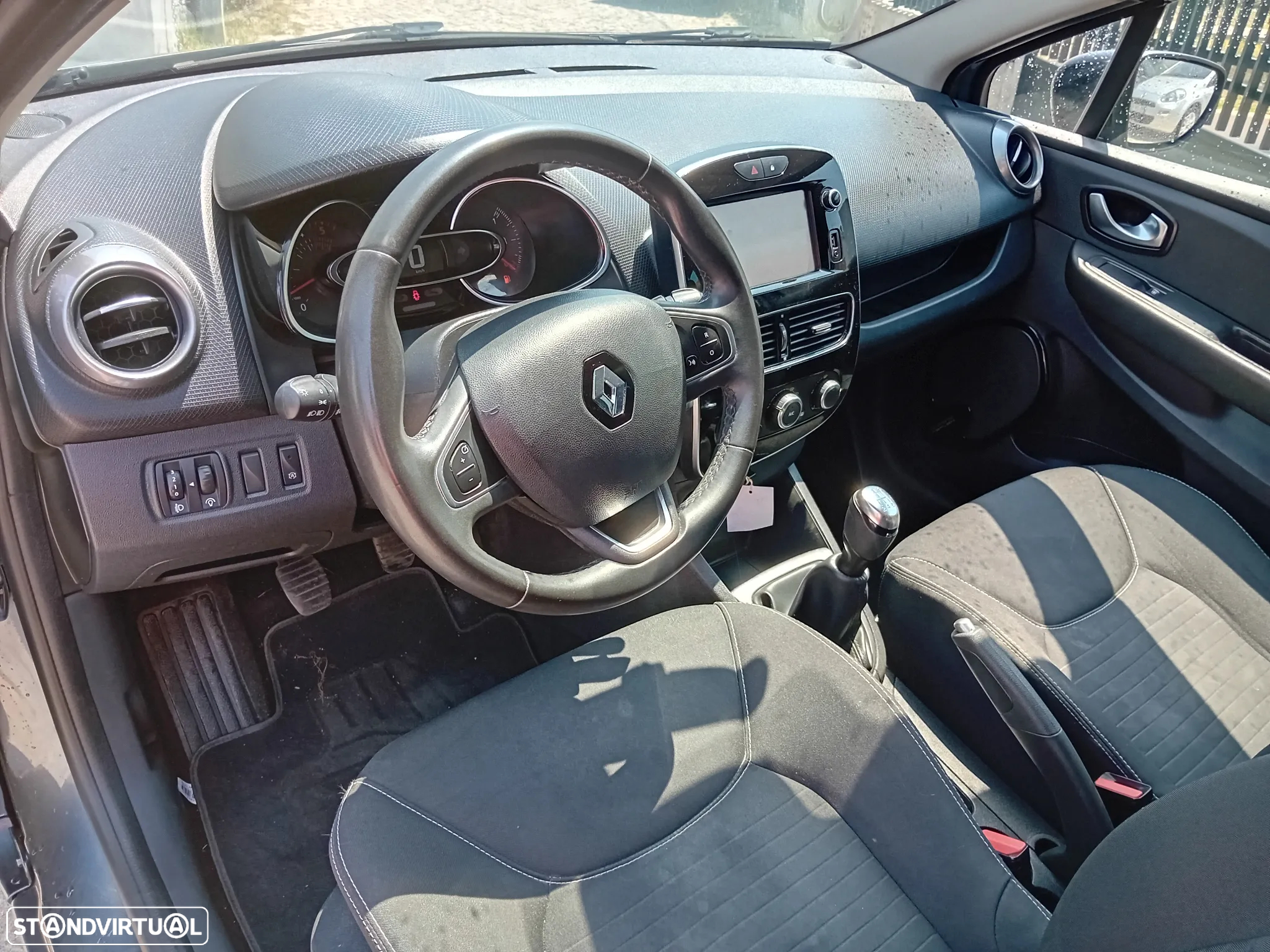 Renault Clio 1.5 dCi Dynamique S 83g - 8