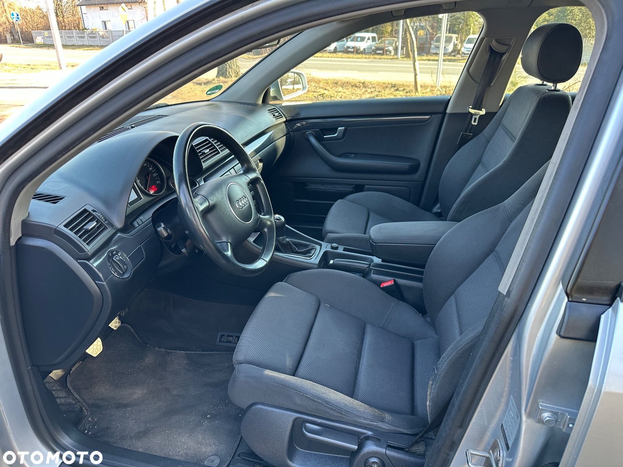 Audi A4 2.0 - 16