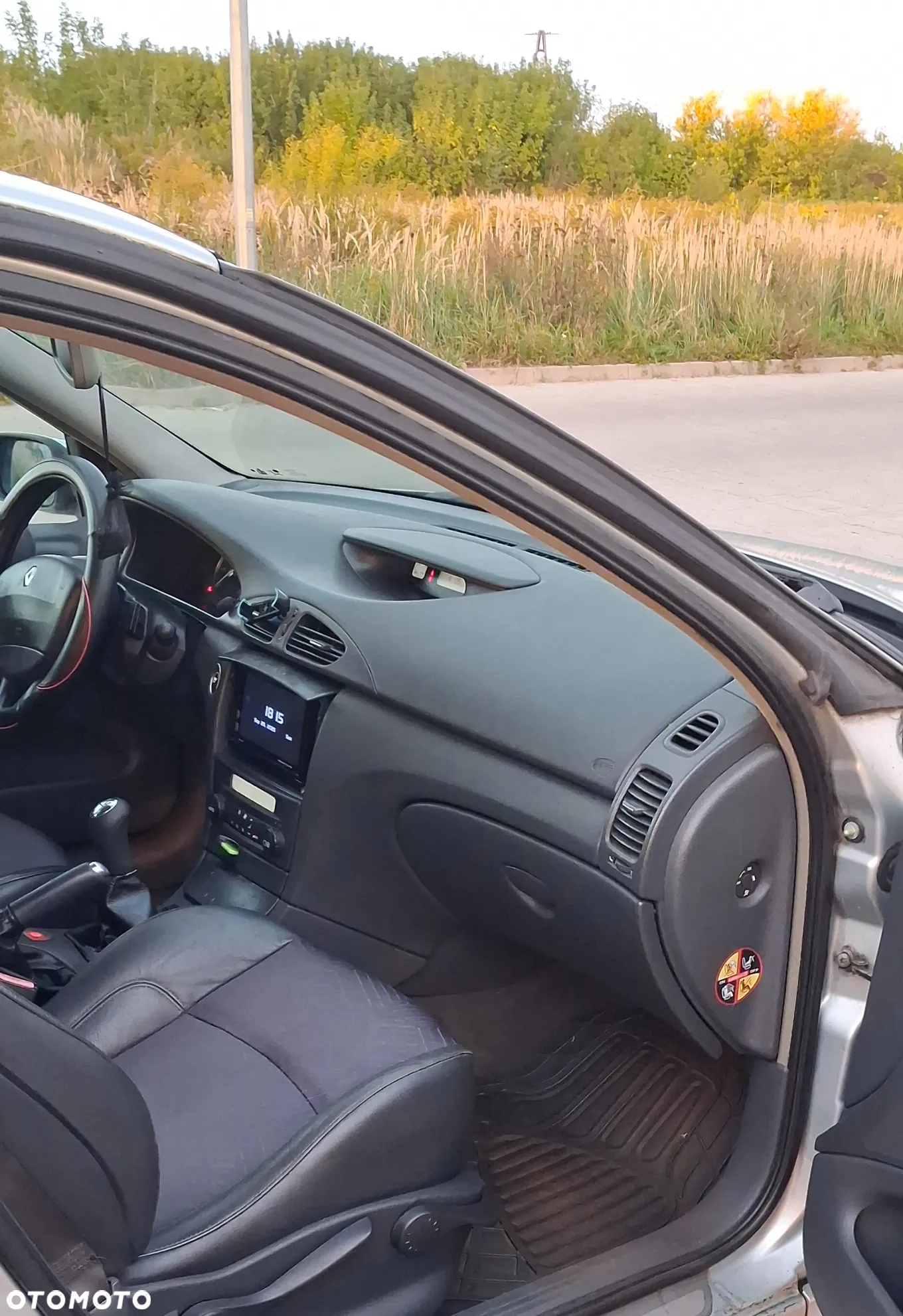 Renault Laguna 1.8 Emotion - 9