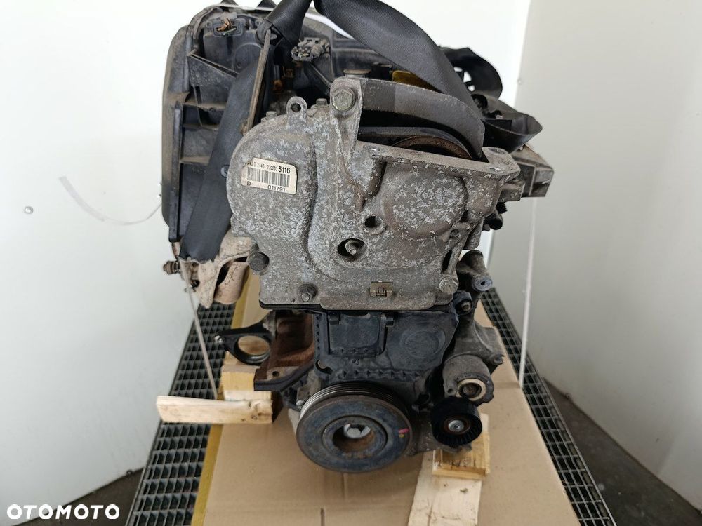 SILNIK RENAULT MEGANE II K4JD740 1.4 16V - 4