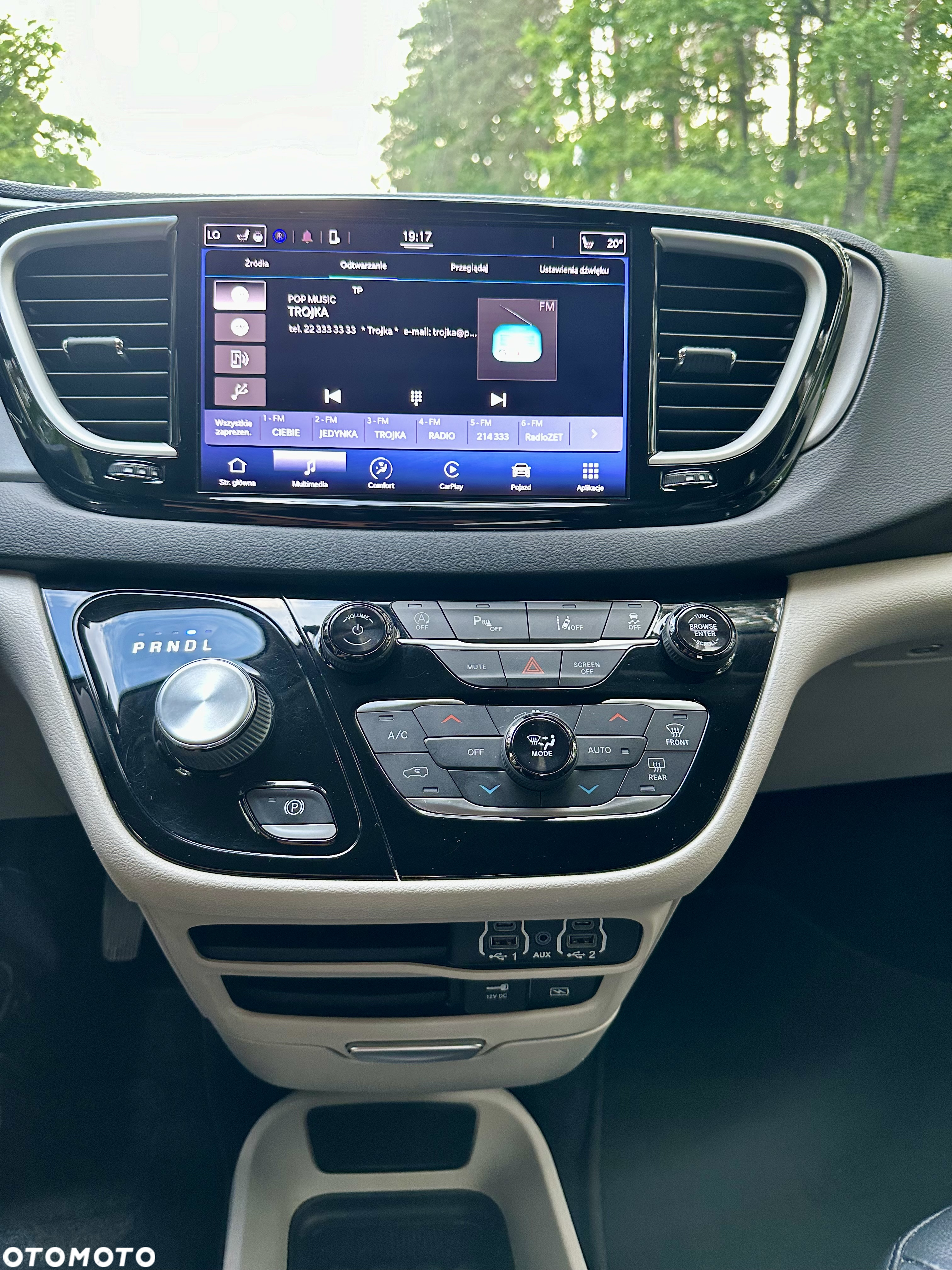 Chrysler Pacifica - 13
