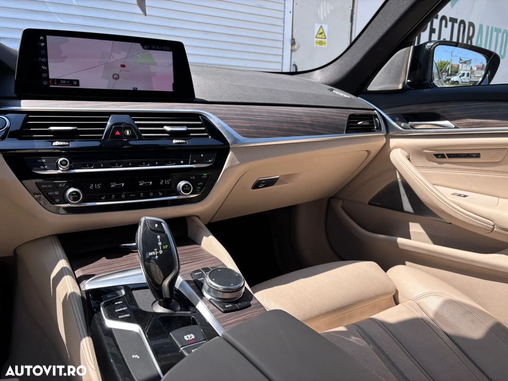 BMW Seria 5 530d xDrive Aut. - 28