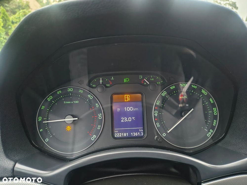 Skoda Octavia 2.0 TDI DPF Elegance - 27