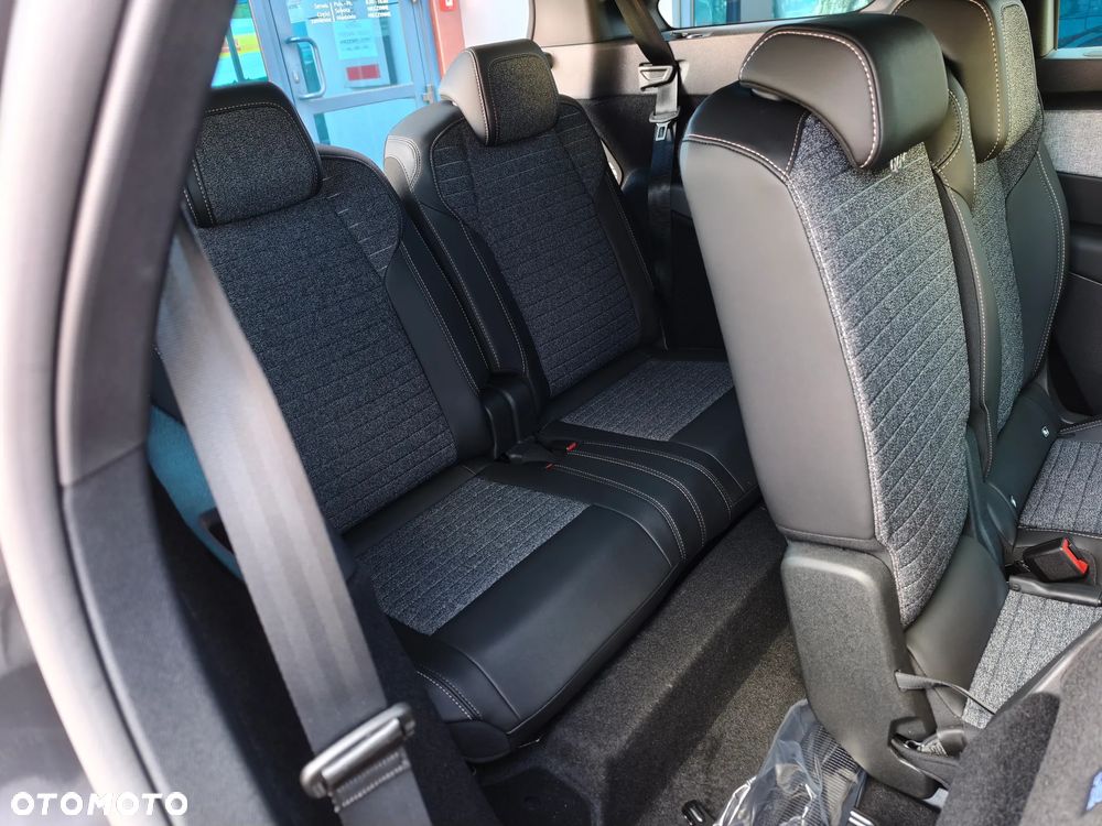 Peugeot 5008 1.6 PHEV 225 Allure S e-DCS7 - 18