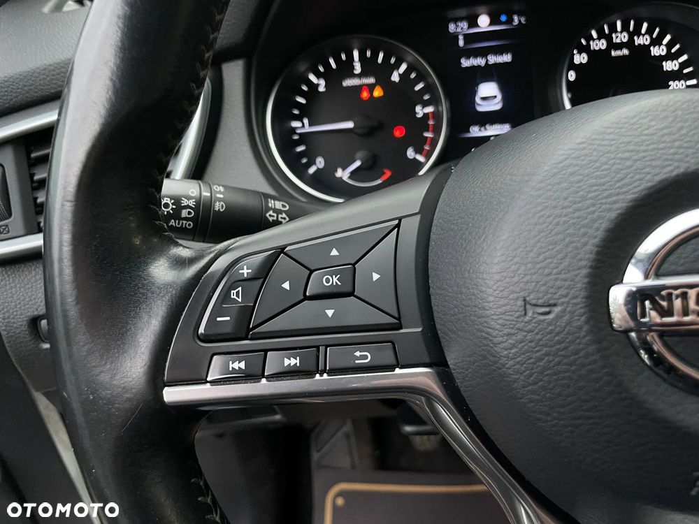 Nissan Qashqai 1.5 dCi N-Connecta - 23