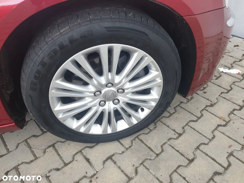 Chrysler 300C - 8