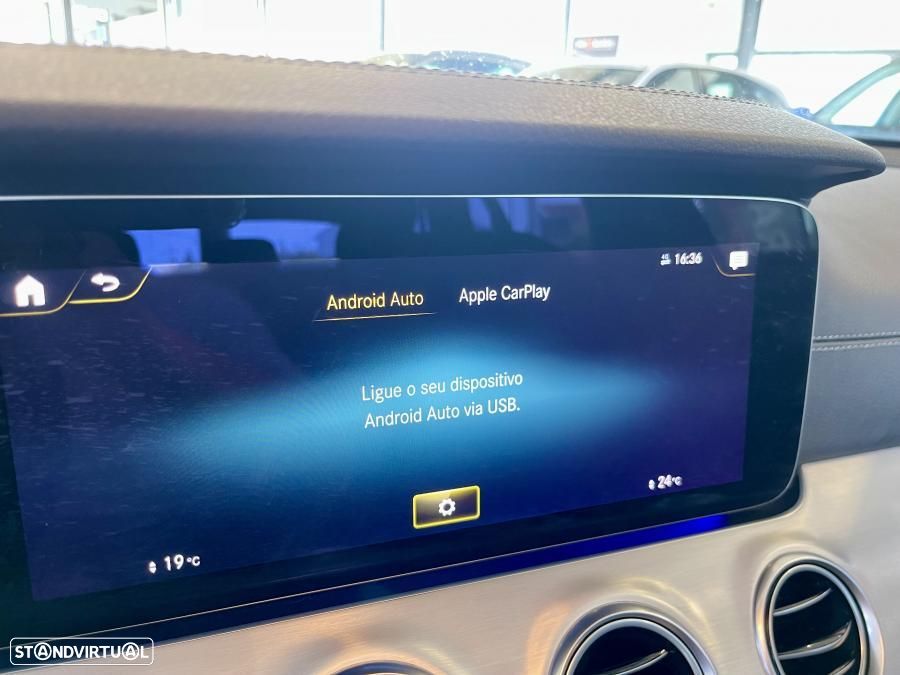 Mercedes-Benz E 300 de 9G-TRONIC AMG Line - 24