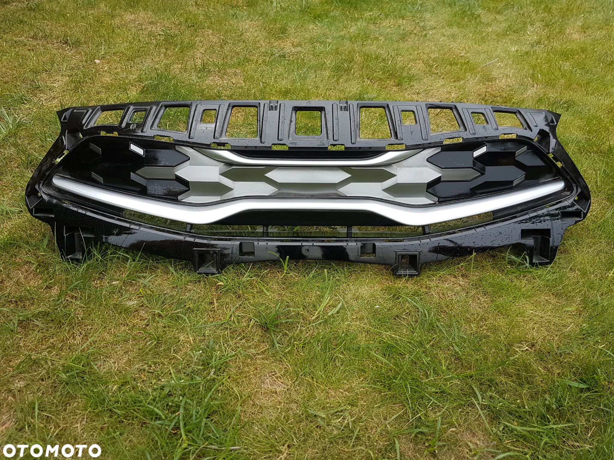 KIA CEED III 3 21- HYBRYDA GRILL ATRAPA - 1