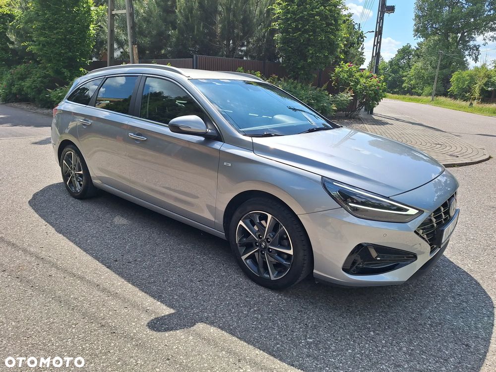 Hyundai i30 1.6 CRDI Comfort DCT - 1