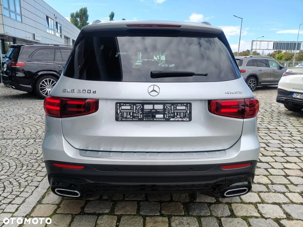 Mercedes-Benz GLB 200 d 4-Matic AMG Line 8G-DCT - 5