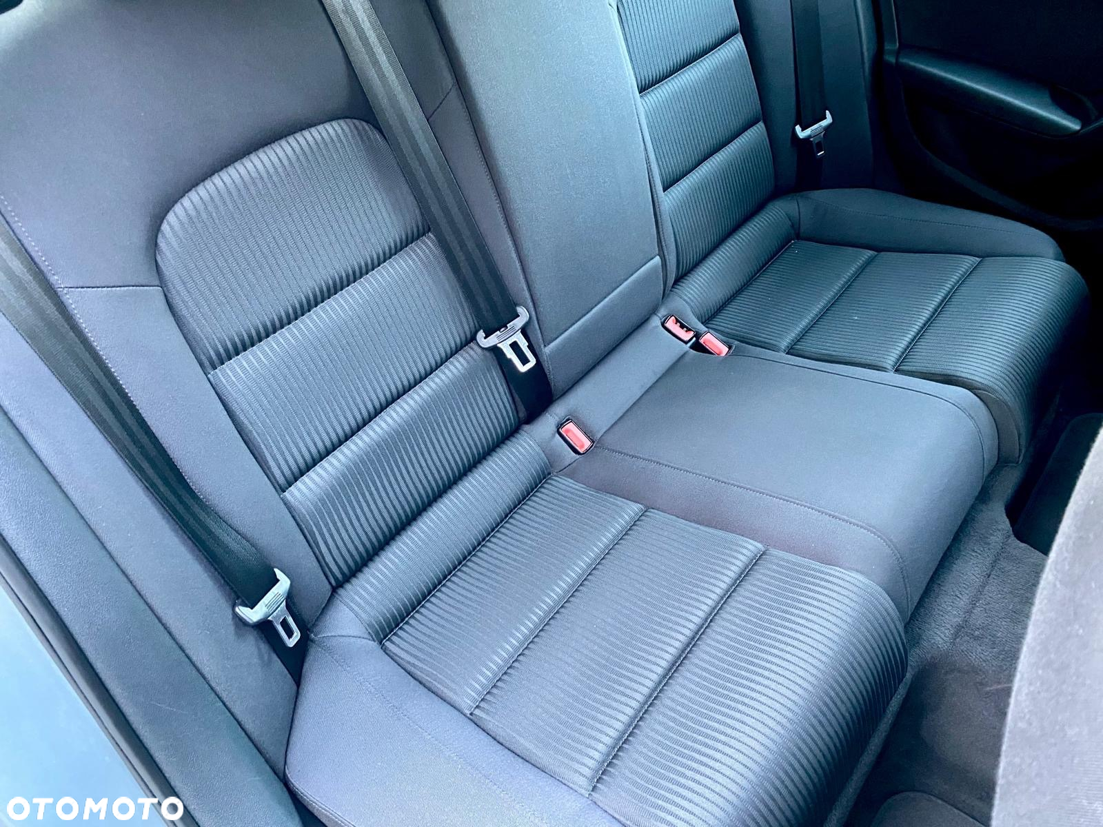 Audi A4 Avant 2.0 TDI DPF Ambiente - 19