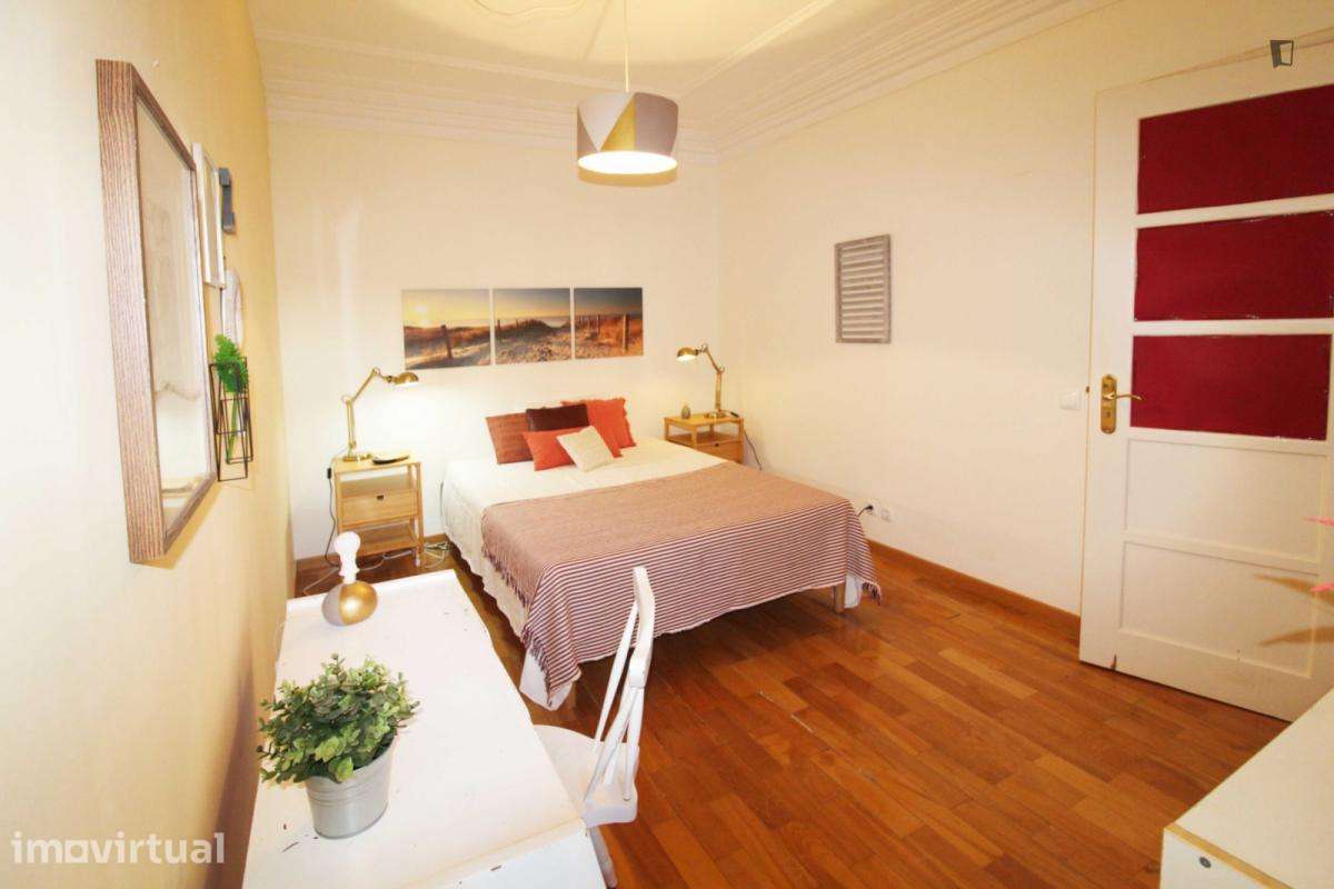 Quarto - localizado em Alameda Lisbon - Grande imagem: 4/9
