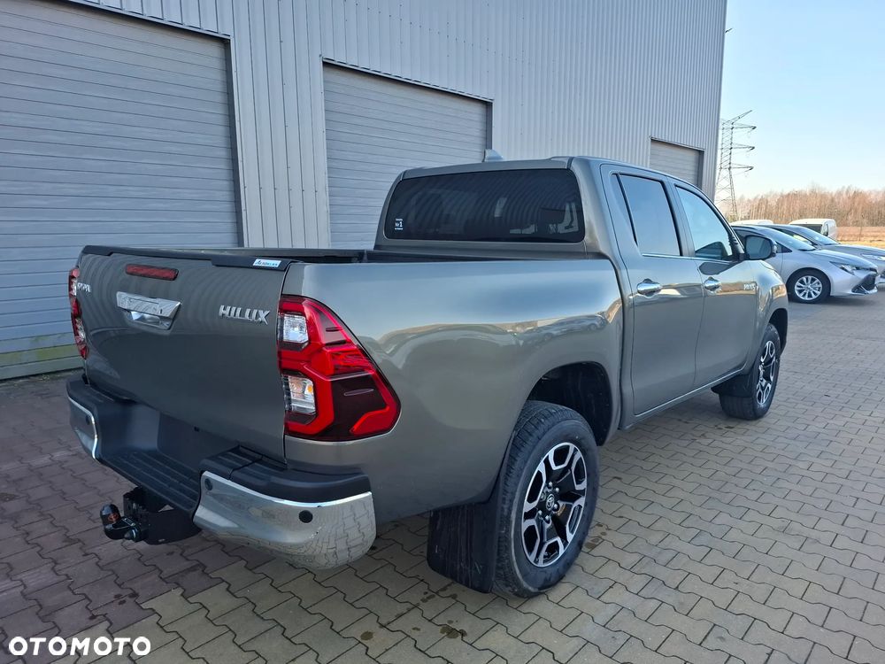 Toyota Hilux 2.8 D-4D mHEV Double Cab Executive 4x4 - 3