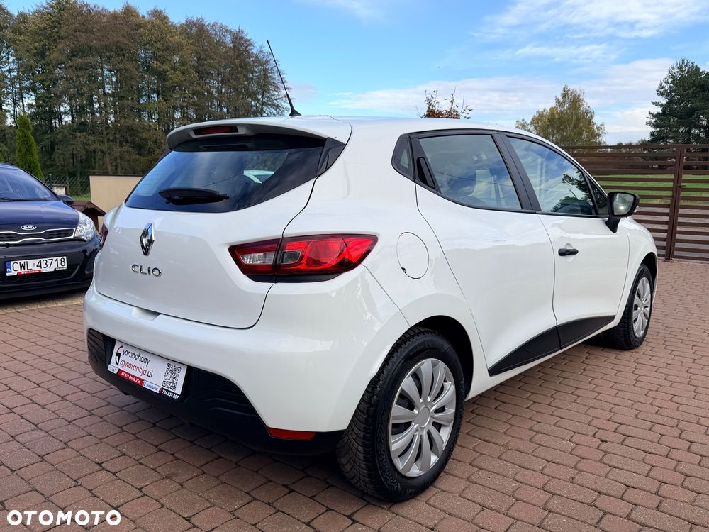 Renault Clio 1.2 16V 75 Life - 4