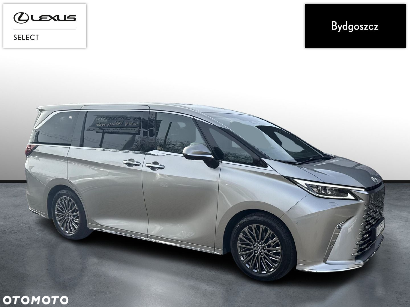 Lexus LM - 6