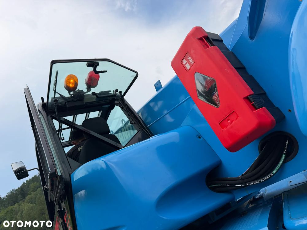 Manitou MRT 1840 Ładowarka Teleskopowa Obrotowa ROTO Dźwig Zwyżka 18 metrów wysuw. 4 tony Udźwig! Maszyna nie różni się od Nowej z Salonu! 2022rok, 1600 mtg.  Pilot zdalnego sterowania! Widły.  Aktualna DEKRA 2027 rok. skręt 4 koła KRAB. Auto-poziomowanie! małe gabaryty maszyny. Mała waga a potężny zasięg i udzwig! Pełna Dokumentacja do maszyny z serwisów CE itd! Maszyna po wszystkich Możliwych serwisach do 2027 roku. Wielka okazja. Ładowarka sprowadzona z Norwegii. Pracowała sporadycznie i lekko w urzędzie miejskim! Zerowe zużycie! - 26