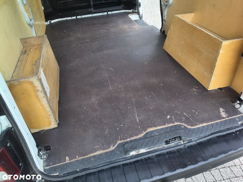Renault TRAFIC PO LIFTINGU 2.0 DCI (120KM) 6-BIEGÓW (L2H1) LONG KLIMA STAN IDEALNY BEZWYPADKOWY NIE MA RDZY SERWIS KM DO KOŃCA ! ! ! - 20