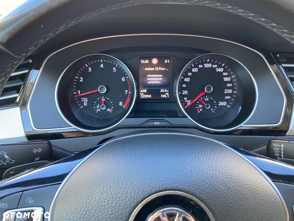 Volkswagen Passat 1.8 TSI BMT Highline DSG - 25