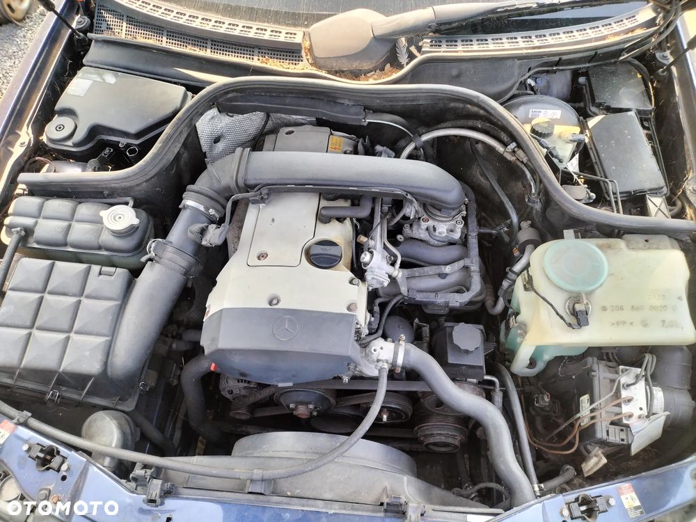 MERCEDES-BENZ CLK CABRIO W208 LIFT M111.945 DACH SKŁADANY KOMPLETNY STELAŻ POSZYCIE DRZWI PRZÓD ZDERZAK MASKA BŁOTNIK LAMPA PAS PRZEDNI KLAPA SZYBA LUSTERKO LAMPA SILNIK SKRZYNIA CAŁY NA CZĘŚCI - 3