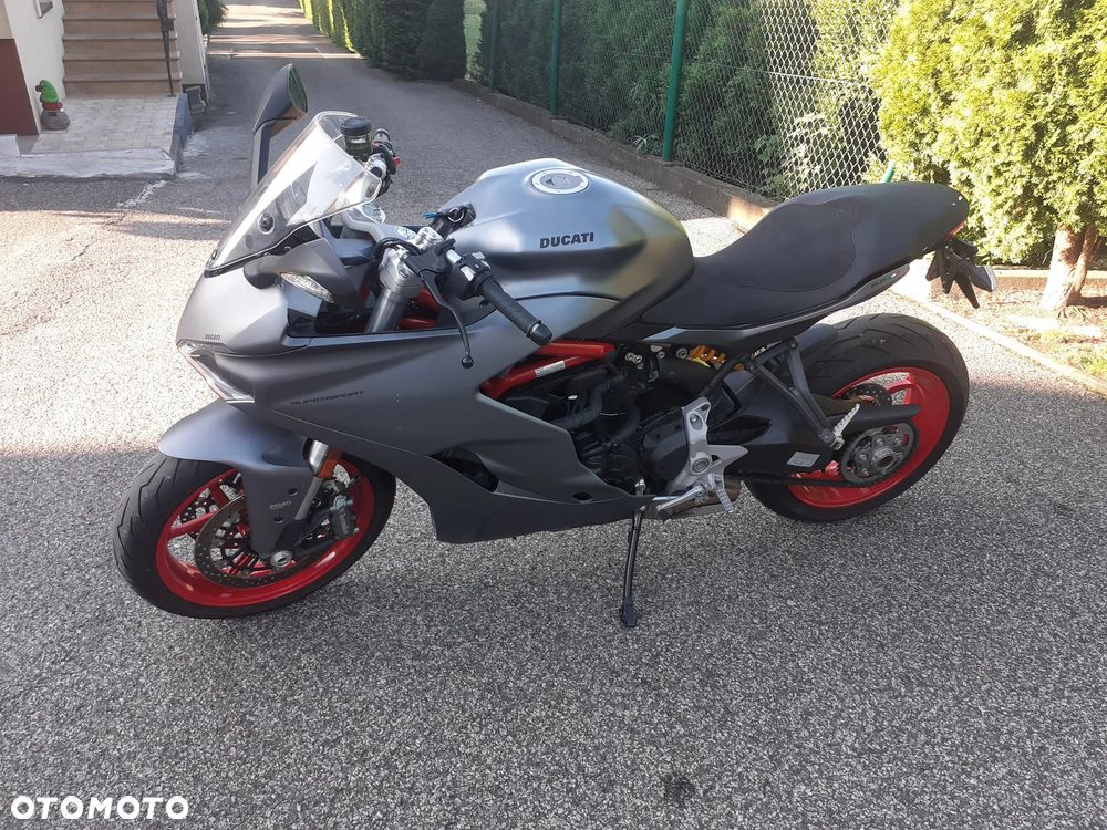 Ducati SuperSport - 36