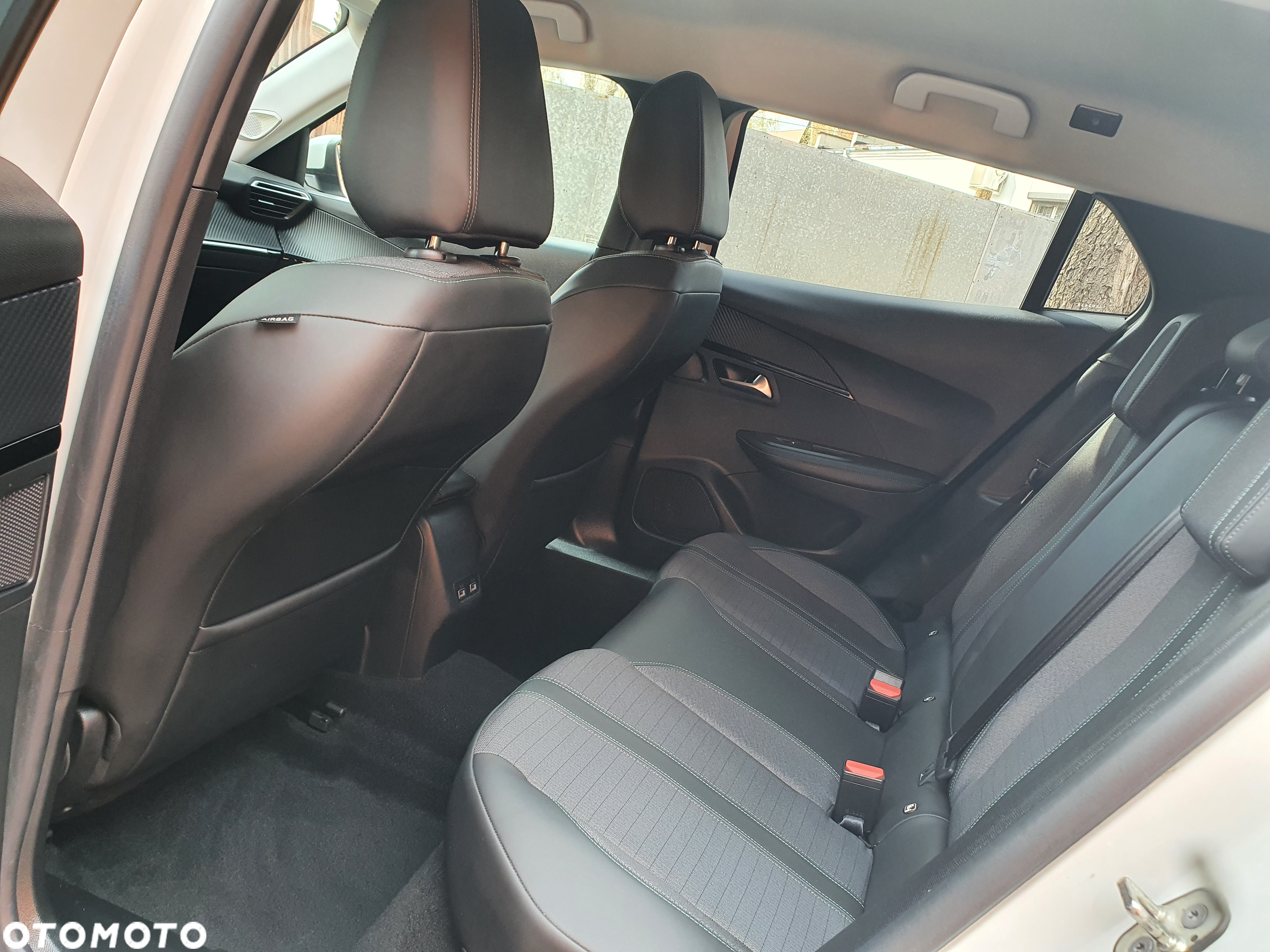 Peugeot 2008 PureTech 100 Stop&Start Active Pack - 12
