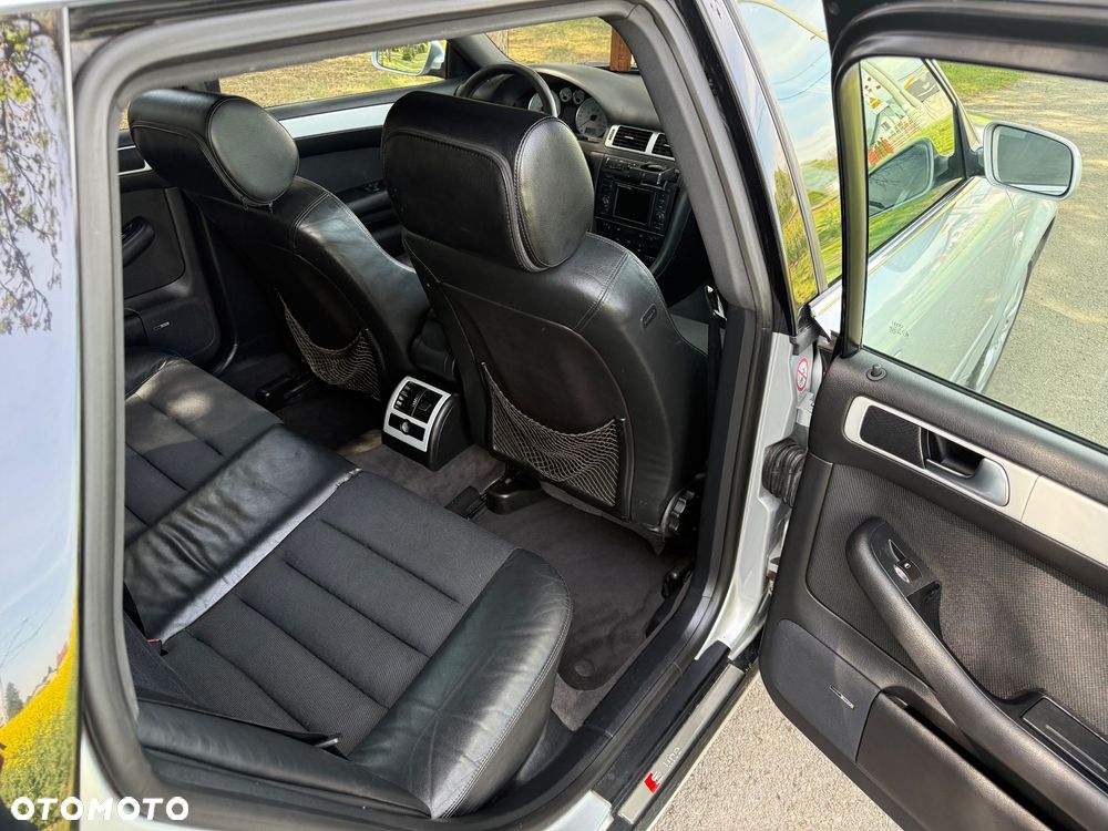Audi A6 Avant 2.5 TDI Quattro - 15
