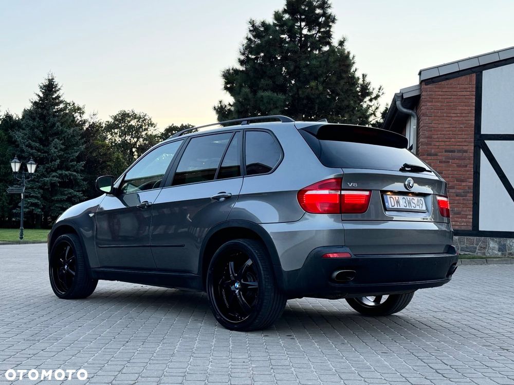 BMW X5 4.8i xDrive - 24