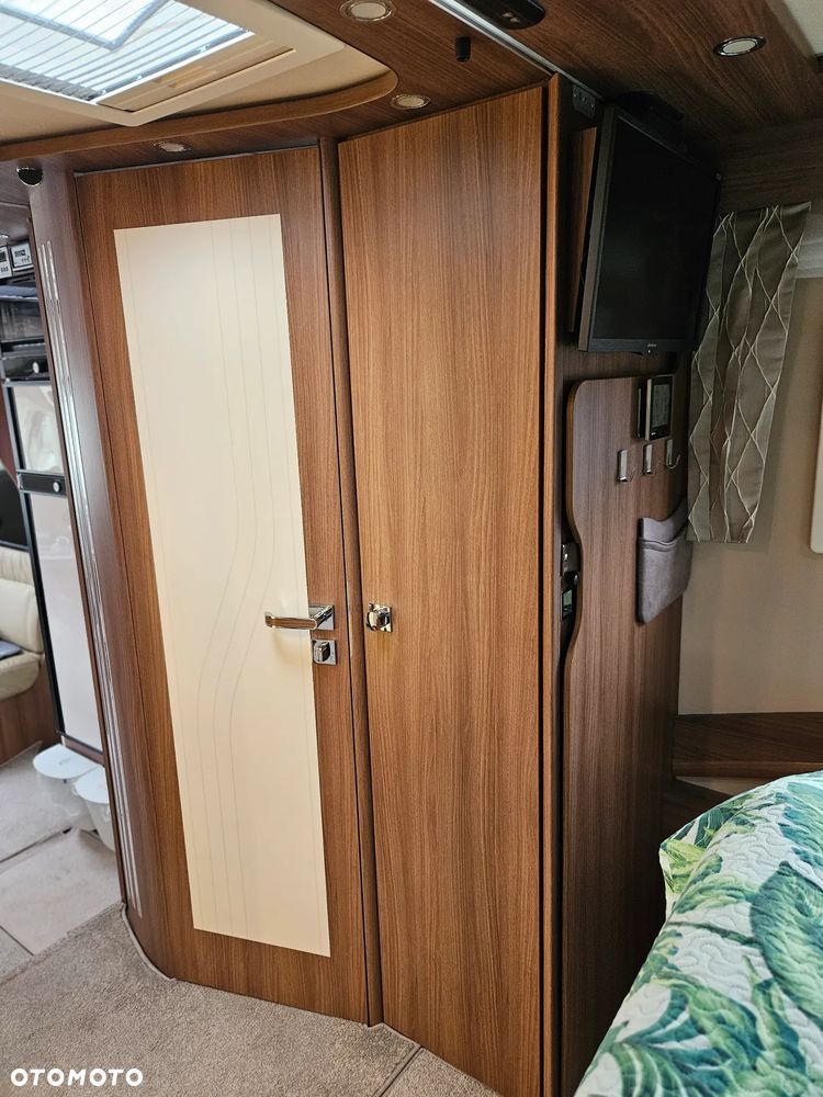 Carthago S-PLUS 64 XL QB - 30