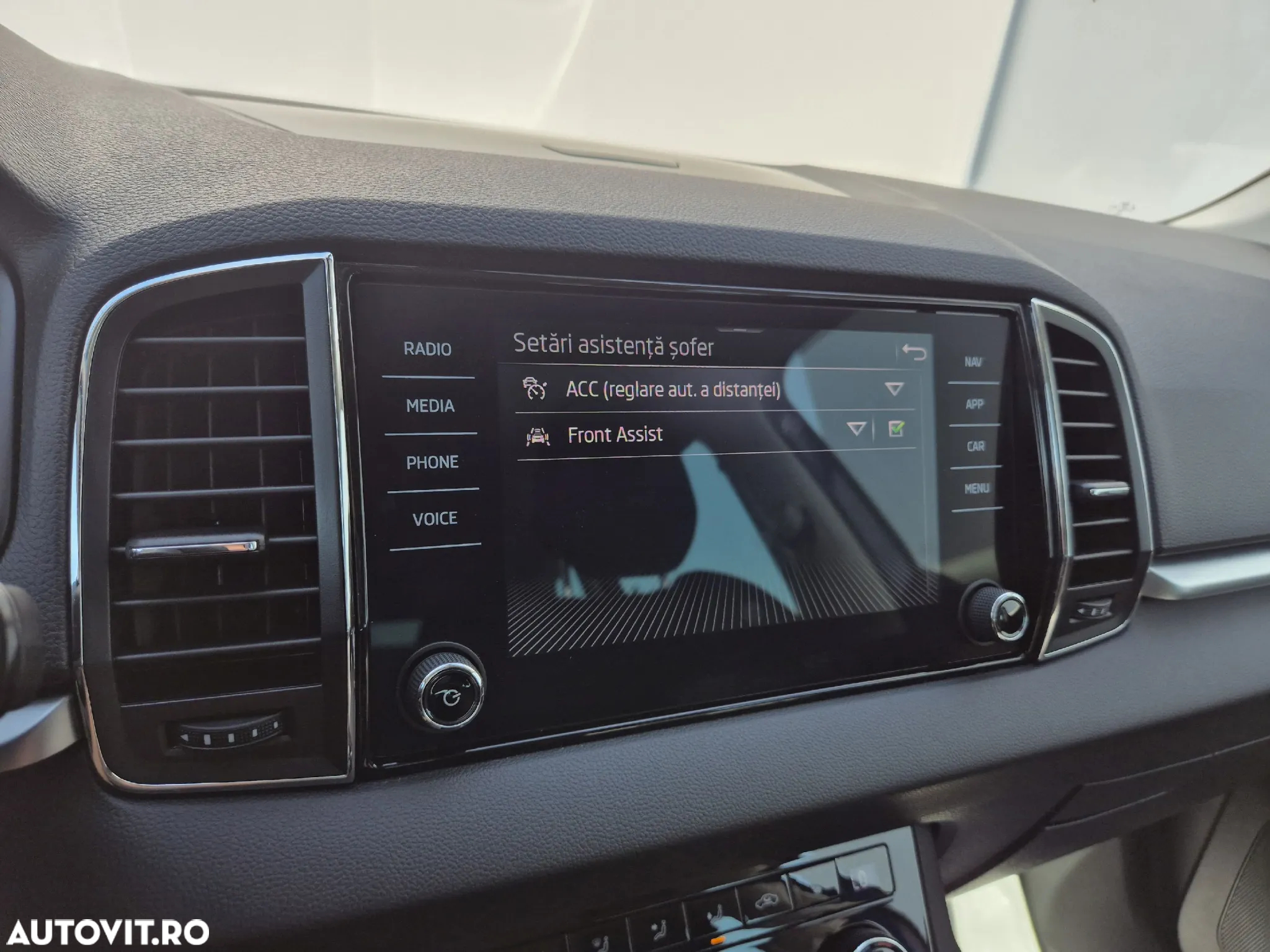 Skoda Karoq 1.5 TSI DSG Style - 22