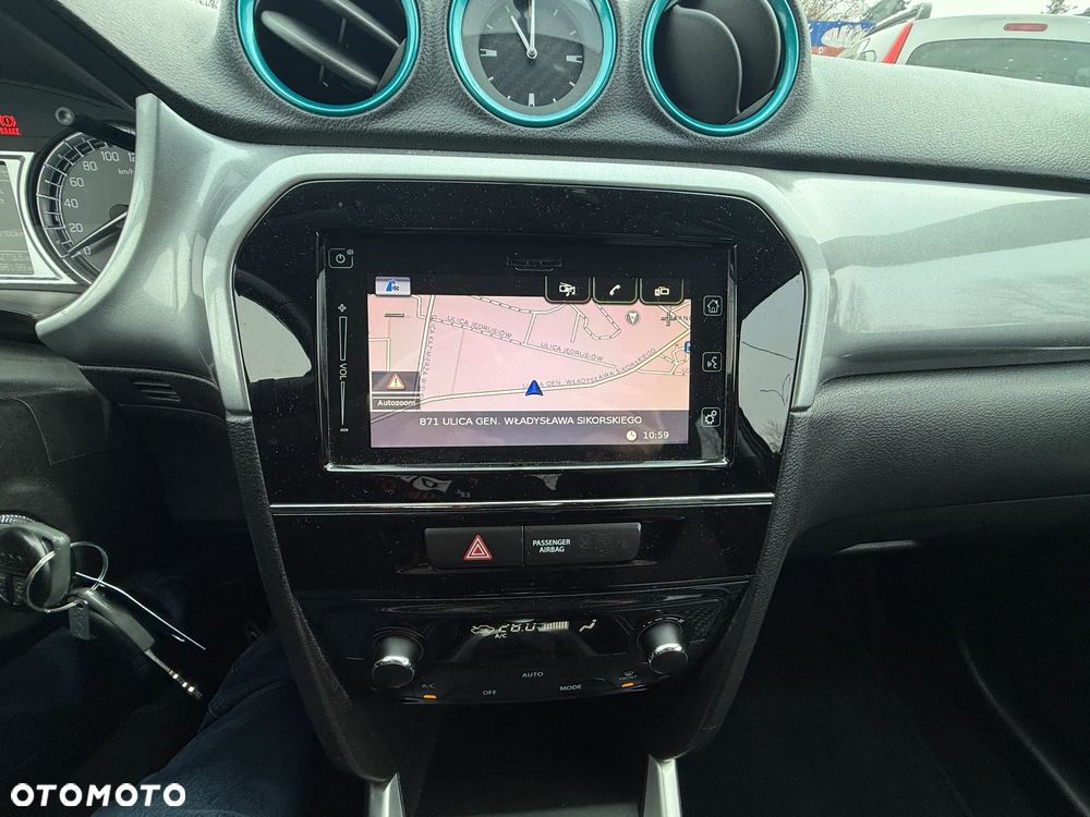 Suzuki Vitara 1.6 DDiS (4x4) Allgrip Comfort - 30