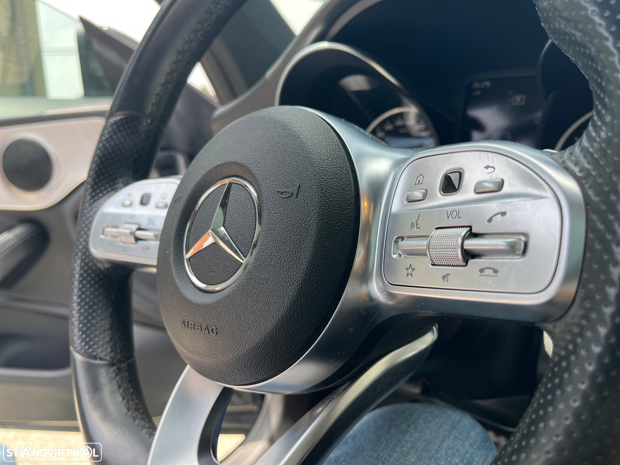 Mercedes-Benz C 220 d AMG Line - 27
