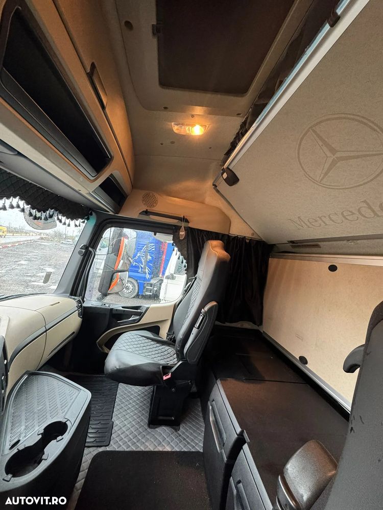 Mercedes-Benz Actros 1845 Low Liner Mega - 9