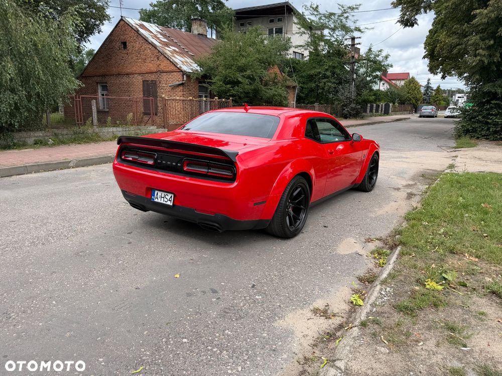 Dodge Challenger - 3