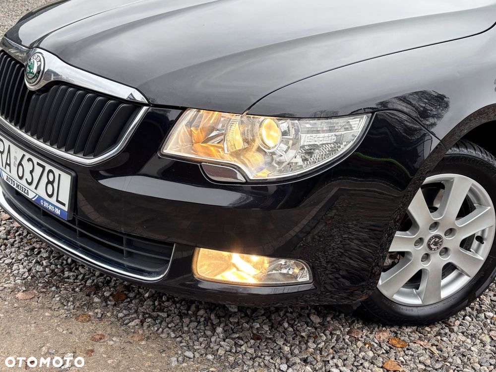 Skoda Superb 2.0 TDI 4x4 DSG Exclusive - 33