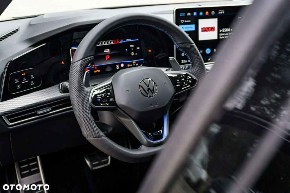 Volkswagen Golf - 18