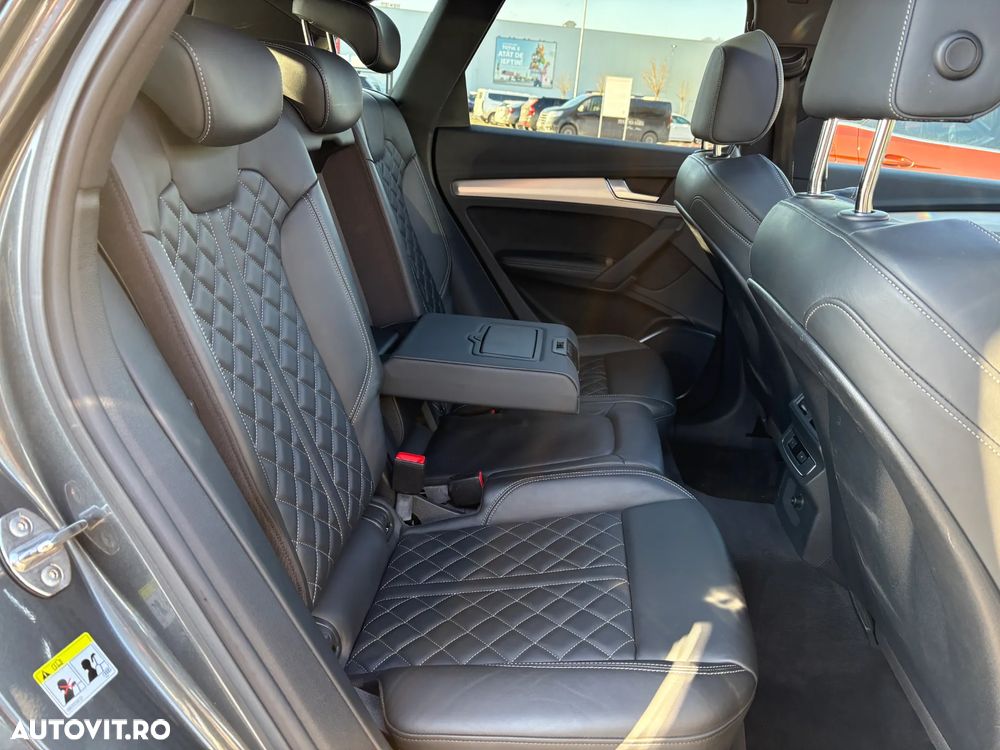 Audi Q5 55 TFSIe quattro S tronic S line business - 6