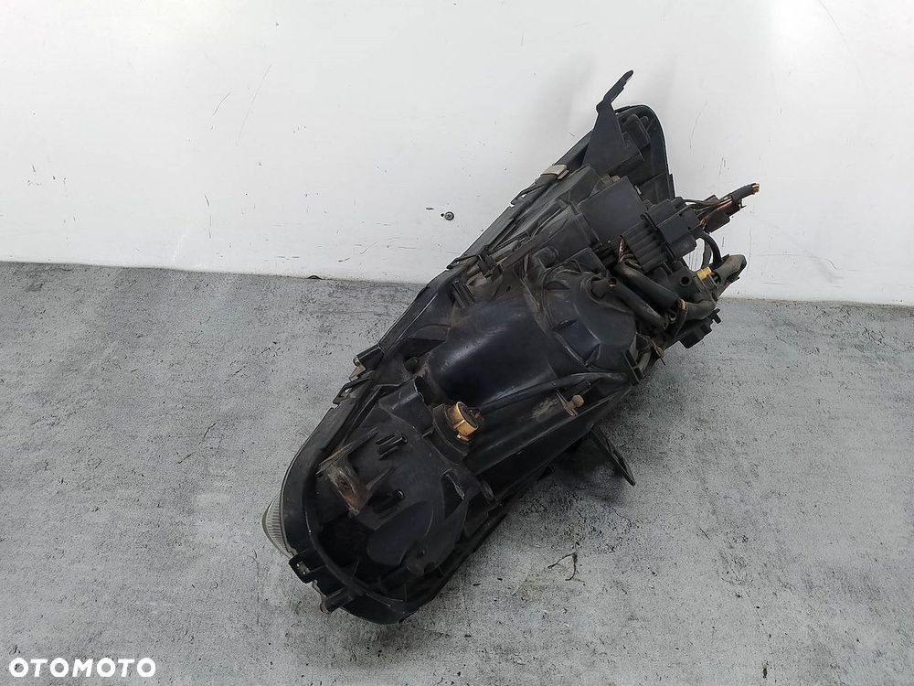 LAMPA PRZÓD PRAWA MITSUBISHI LANCER IX P6117 P6118 - 3