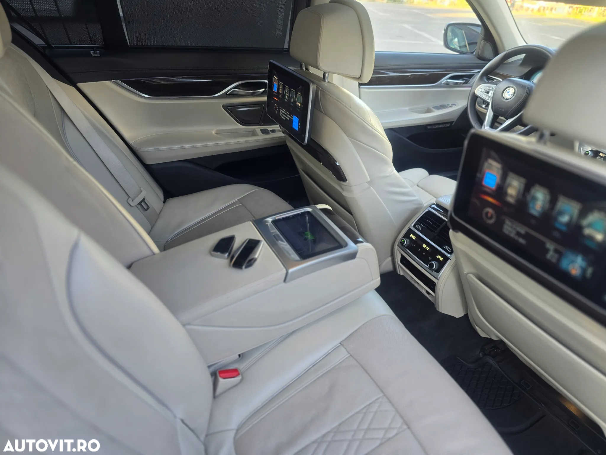 BMW Seria 7 740d xDrive - 17