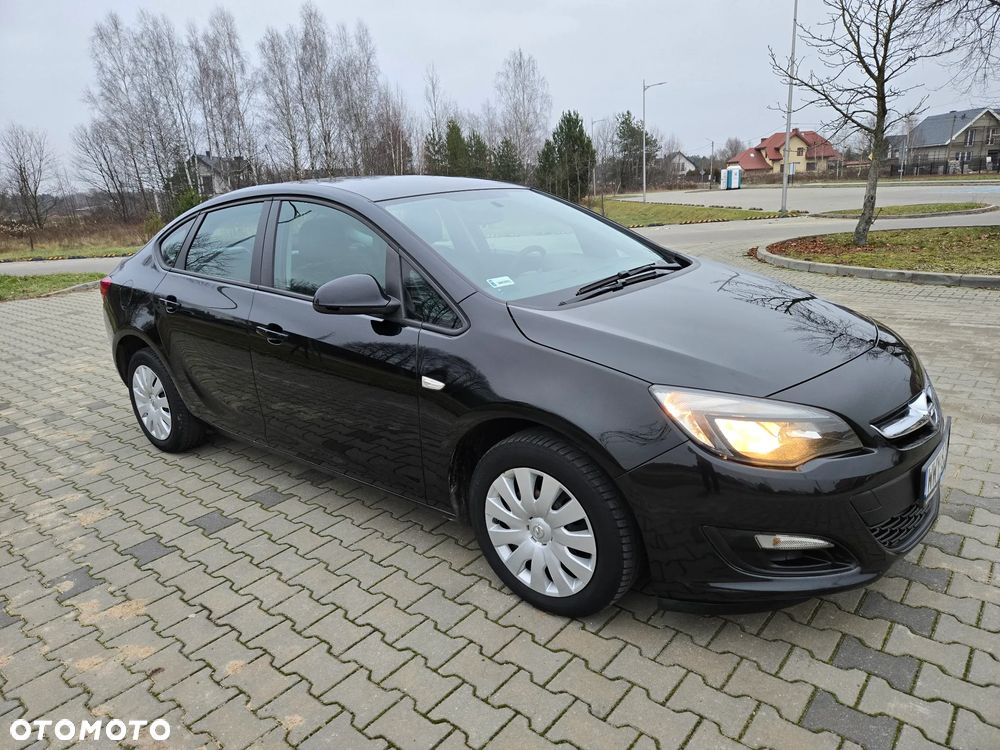 Opel Astra - 4