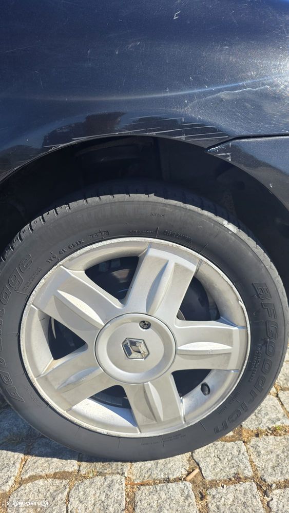 Renault Clio 1.2 16V SE Extreme - 14