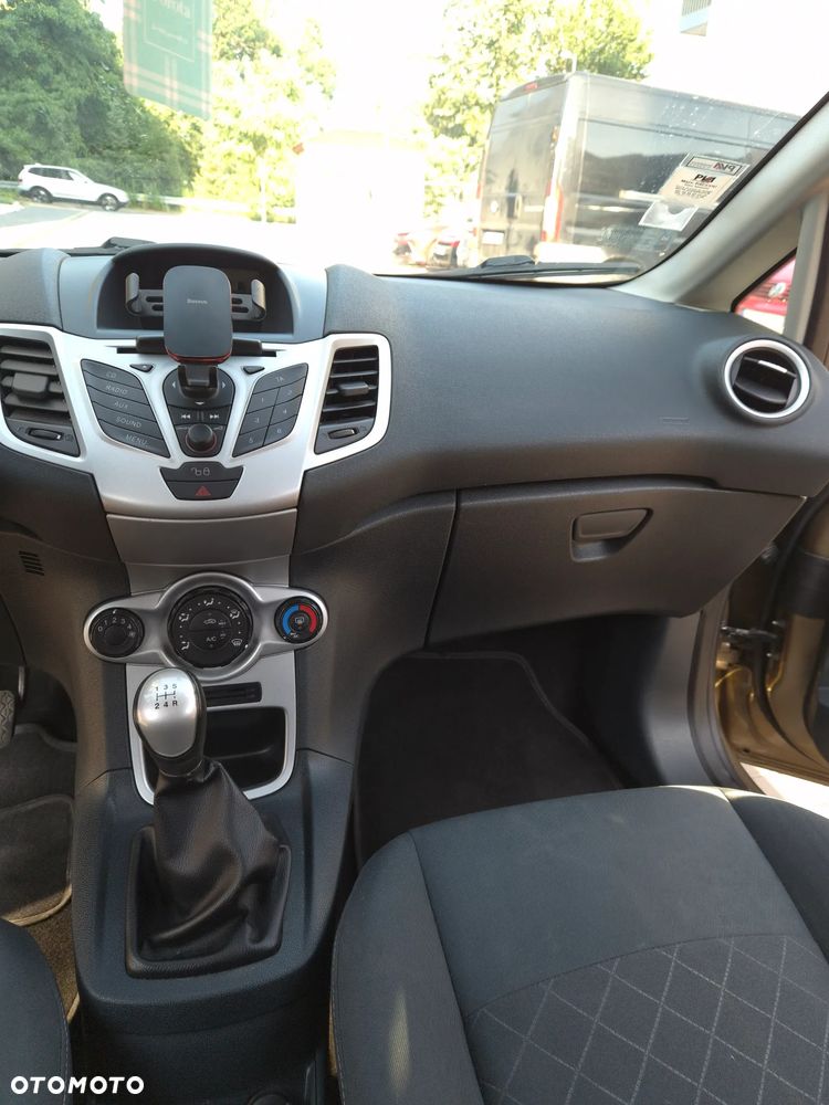 Ford Fiesta 1.25 Trend EU5 - 37