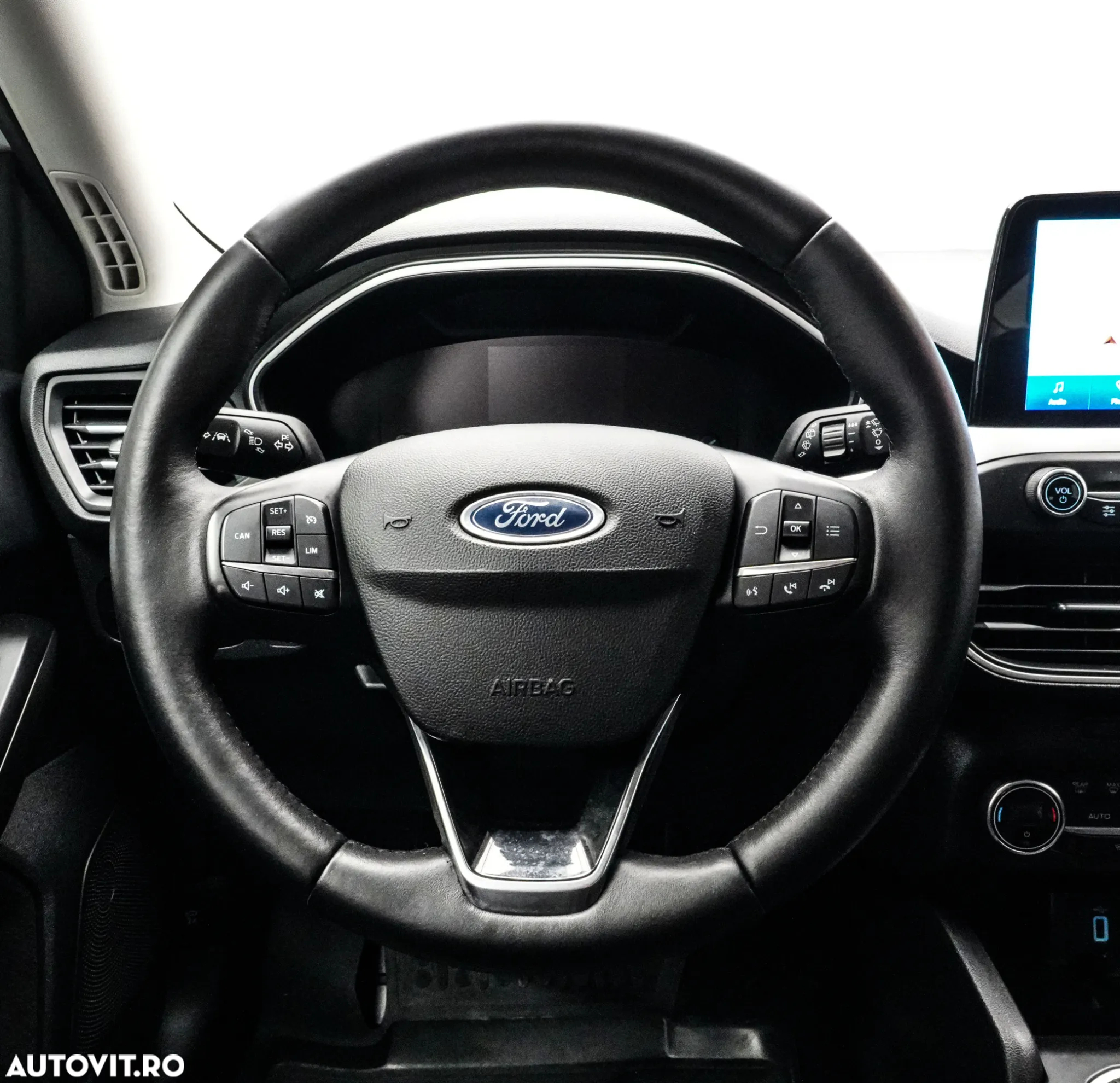 Ford Focus 1.5 EcoBlue Titanium Business - 18