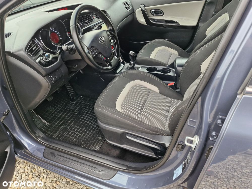 Kia Ceed - 26