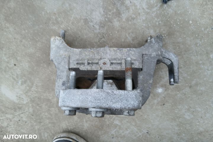 Suport motor dreapta 13347451 13347451 Opel Zafira C [2012 - 2016] To - 3