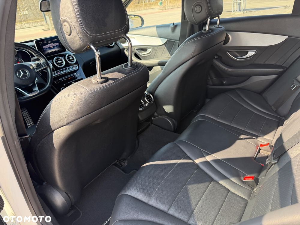 Mercedes-Benz Klasa C 200 4-Matic 9G-TRONIC - 13