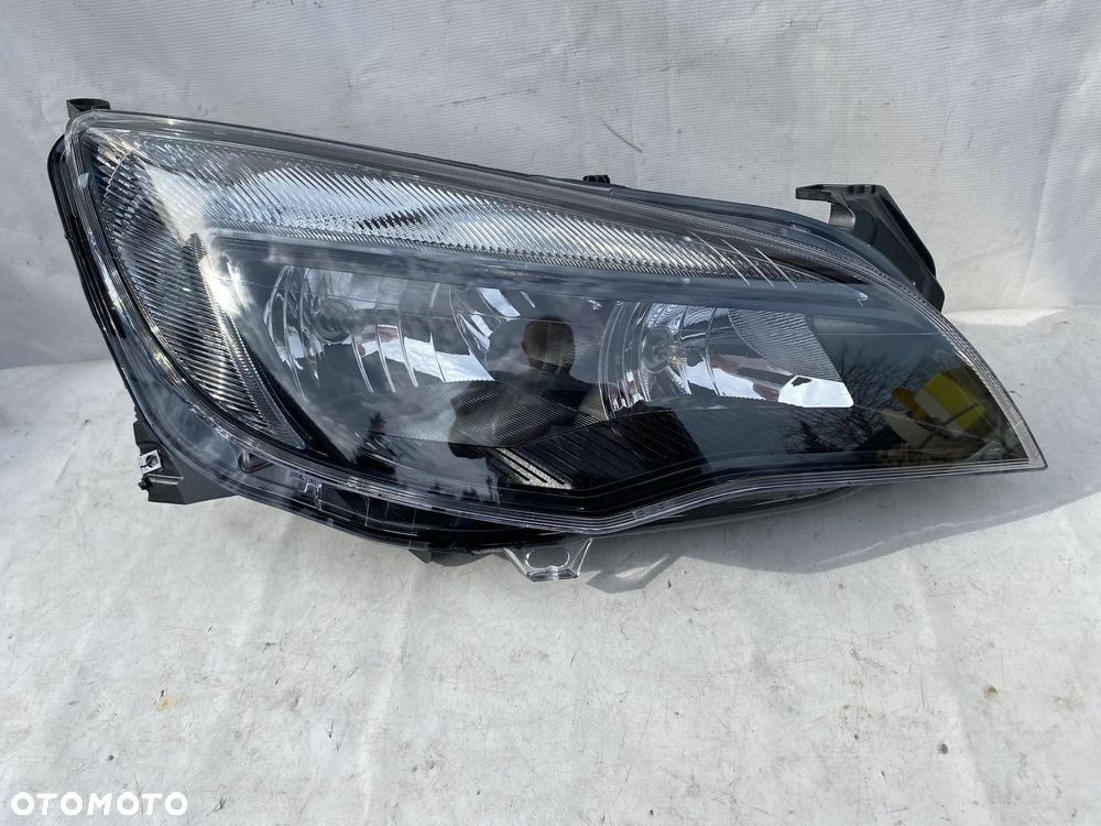 lampa astra j czarna H7 lift  prawa eu cała - 2