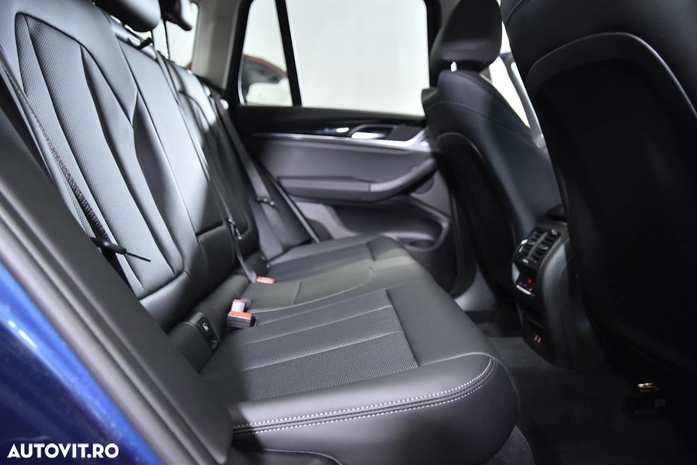 BMW X3 xDrive30e AT PHEV - 12