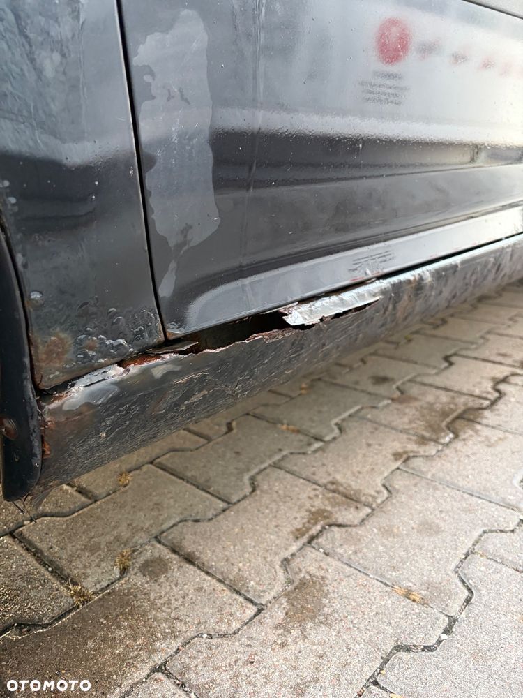 Volkswagen Golf - 5