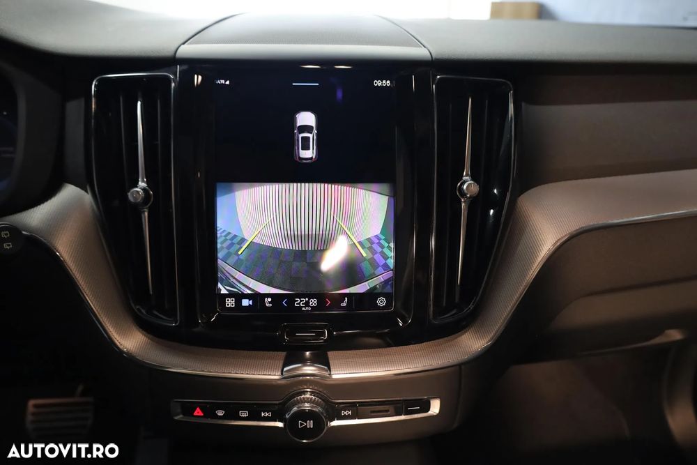 Volvo XC 60 T6 AWD Recharge Geartronic RDesign - 11